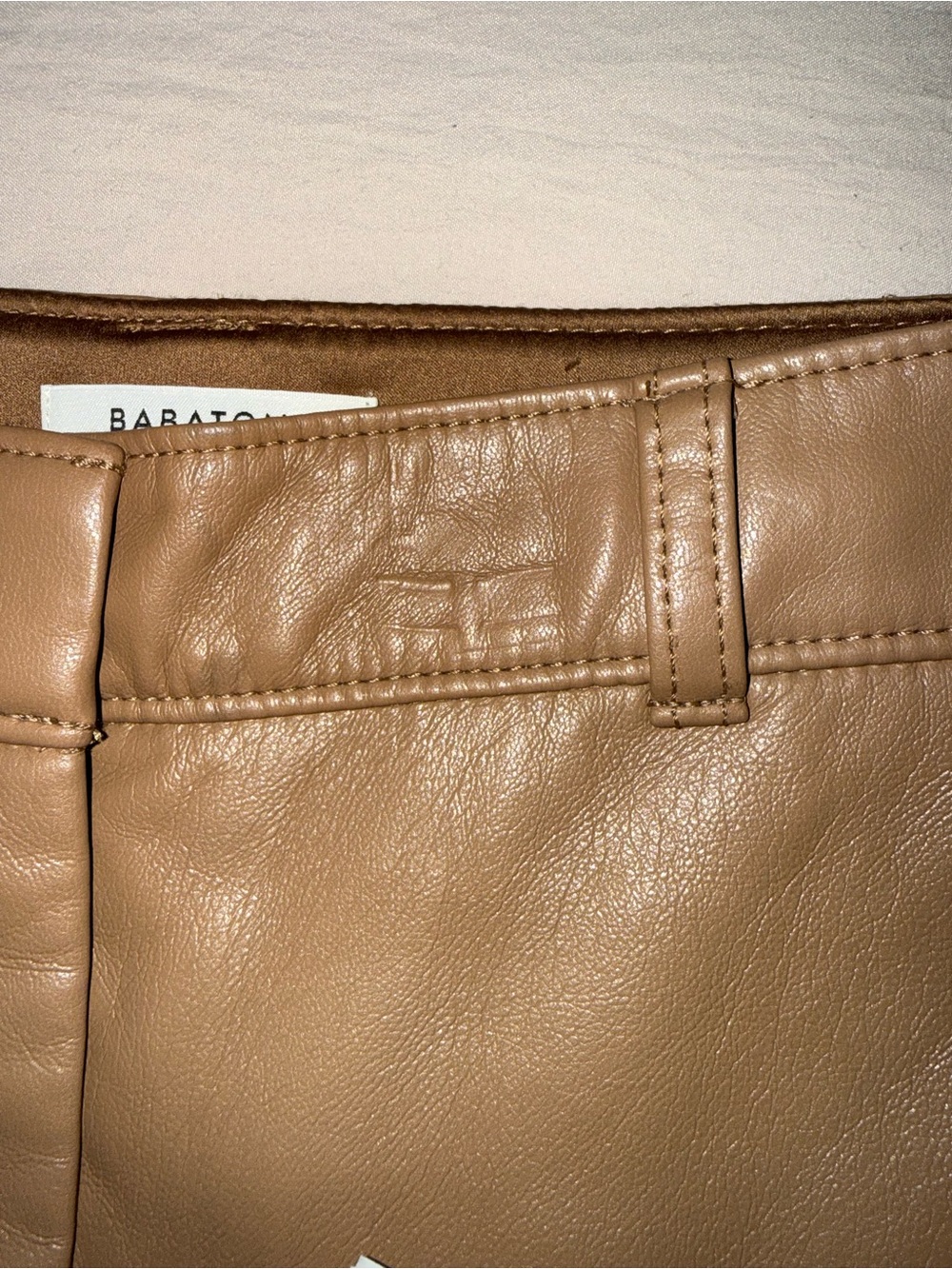 Aritzia Babaton Faux Leather Cropped Pants Camel Tan Brown Size 2 - Picture 12 of 14